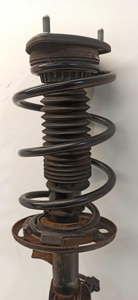 фото №2, Mazda 3 поворотный кулак правый перед 2.0 b 2015