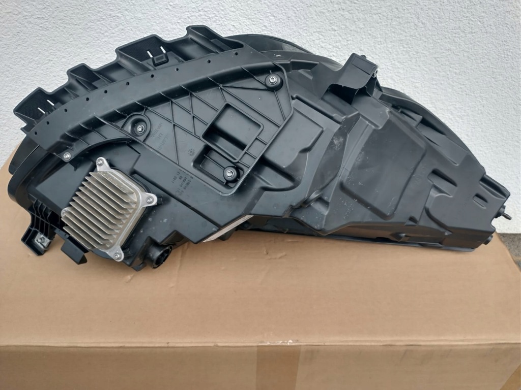 Фара лівий перед tesla model 3 3 рестайлінг  y 1514952-00-d full led європа Київ