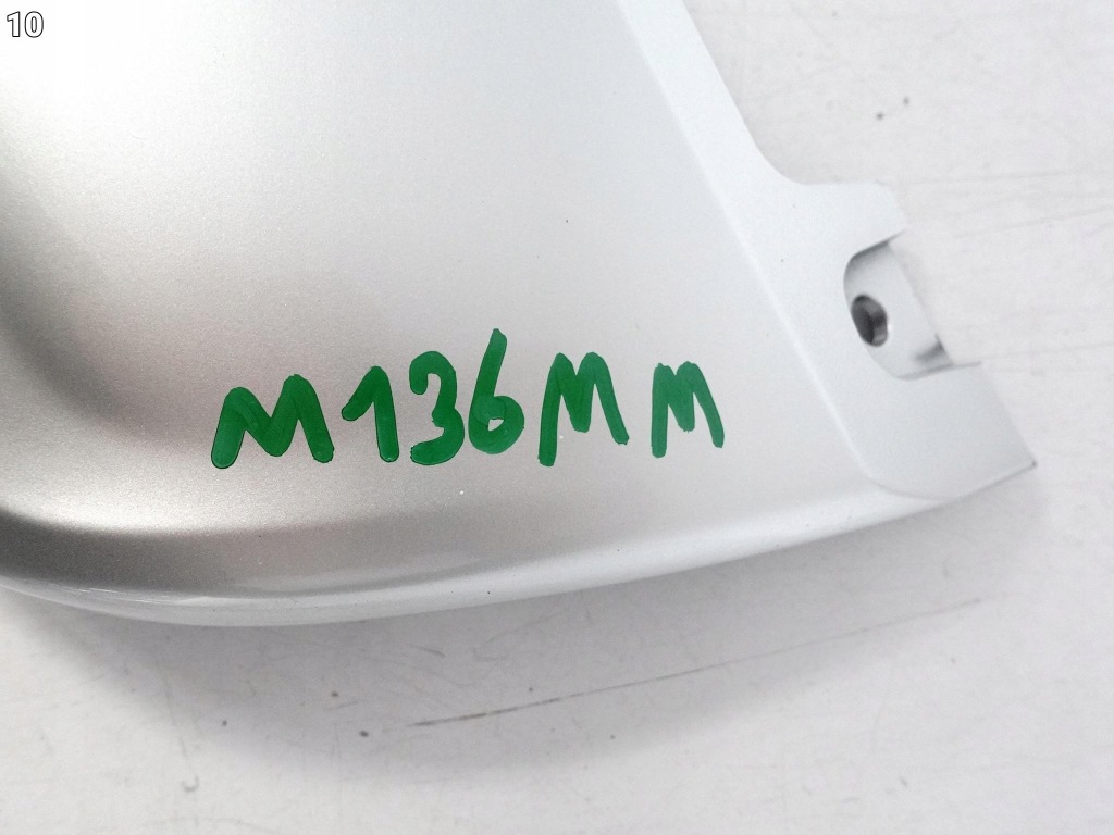 Maserati levante m161 16-24 спойлер дифузор накладка w бампер задня Доставка