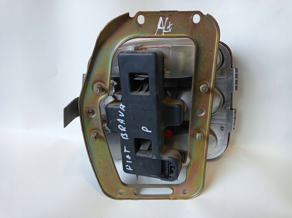 фото №6, Лампа правый задняя fiat bravo 37200751