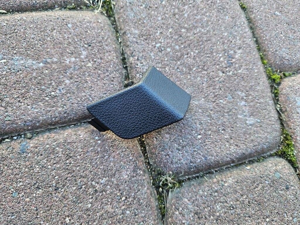 Купити Заглушка обшивка лівий задня proace city berlingo combo e rifter 9822151677