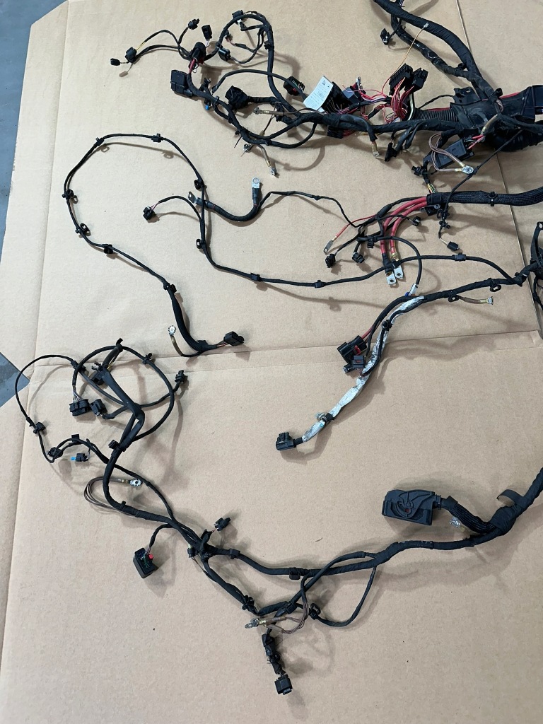 Жгут отсек двигателя, электропроводка под капот mercedes b klasa w247 m европа Доставка
