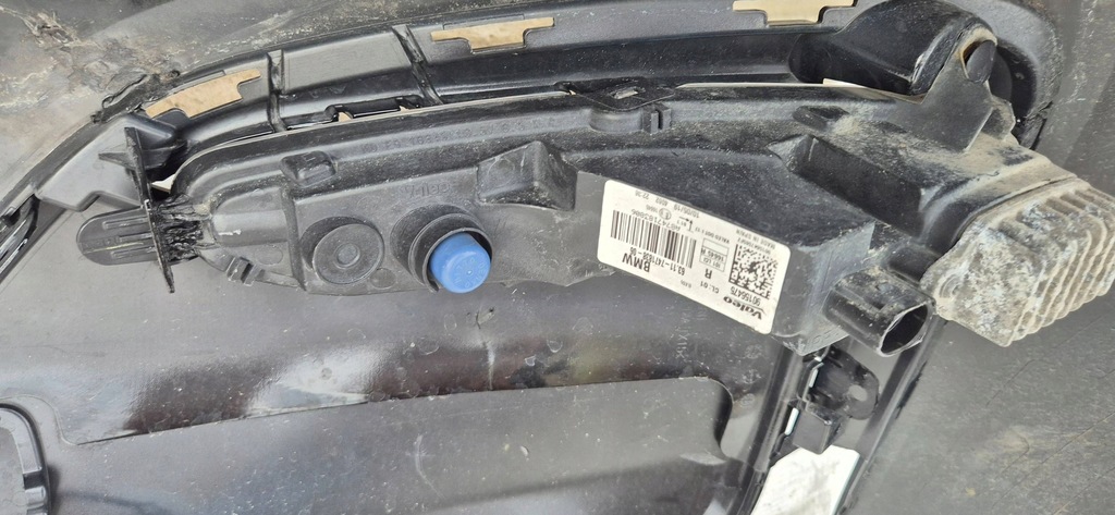 фото №13, Bmw i3 i01 lift 17-21 бампер перед 6pdc + светодиоды org