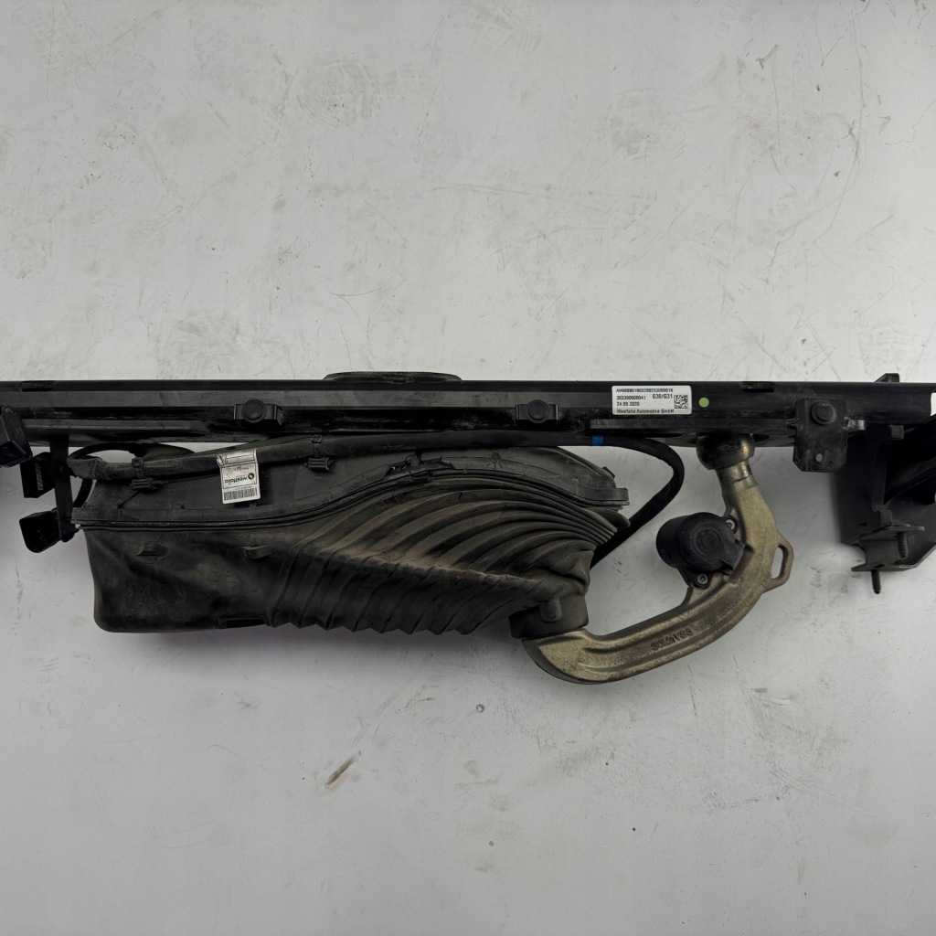 Купити Bmw 5 g30 g31 2017 фаркоп  буксирувальний / комплект