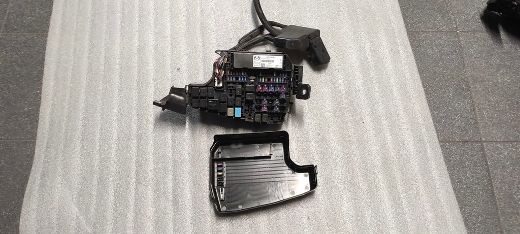 фото №4, Mazda 6 коробка предохранителей rok 2017