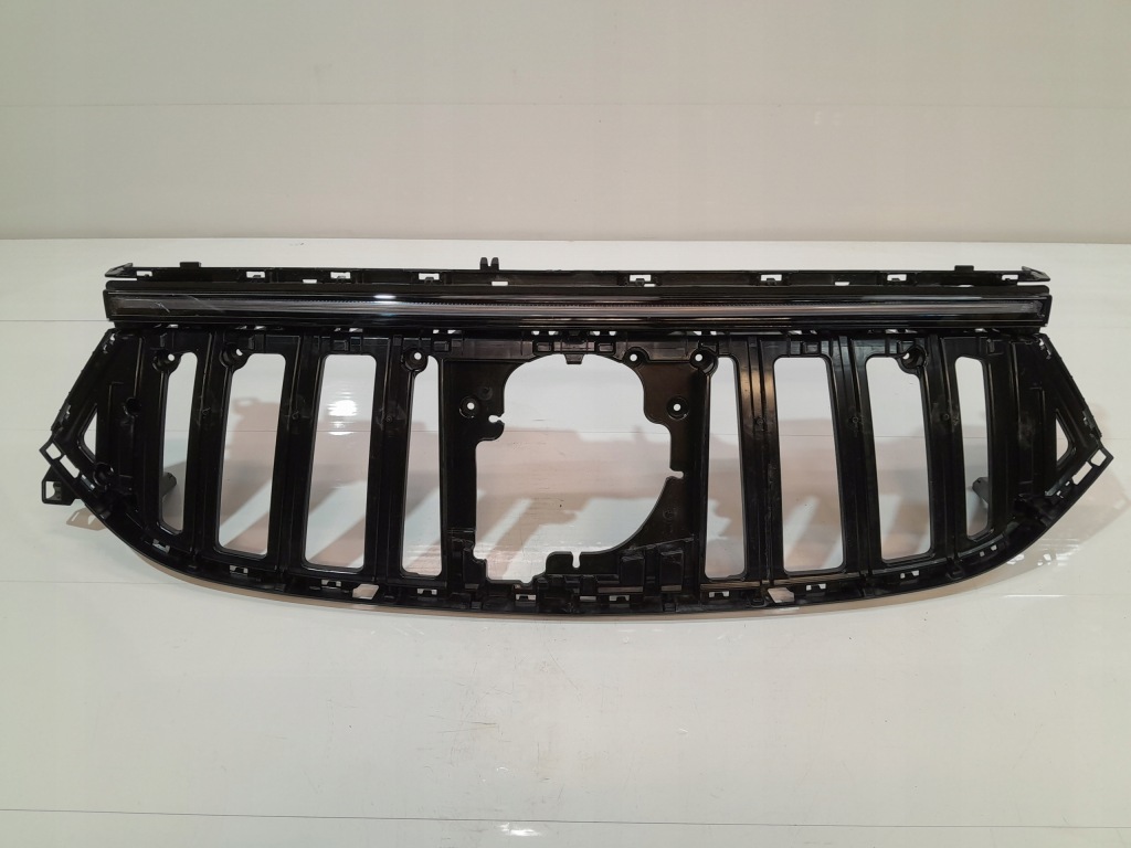 Купити Mercedes eqa eqb w243 лампа led drl w решітка радіатора a2439063200