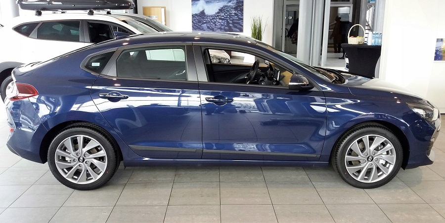 фото №2, Hyundai i30 fastback 2018- hb накладки боковой дверь