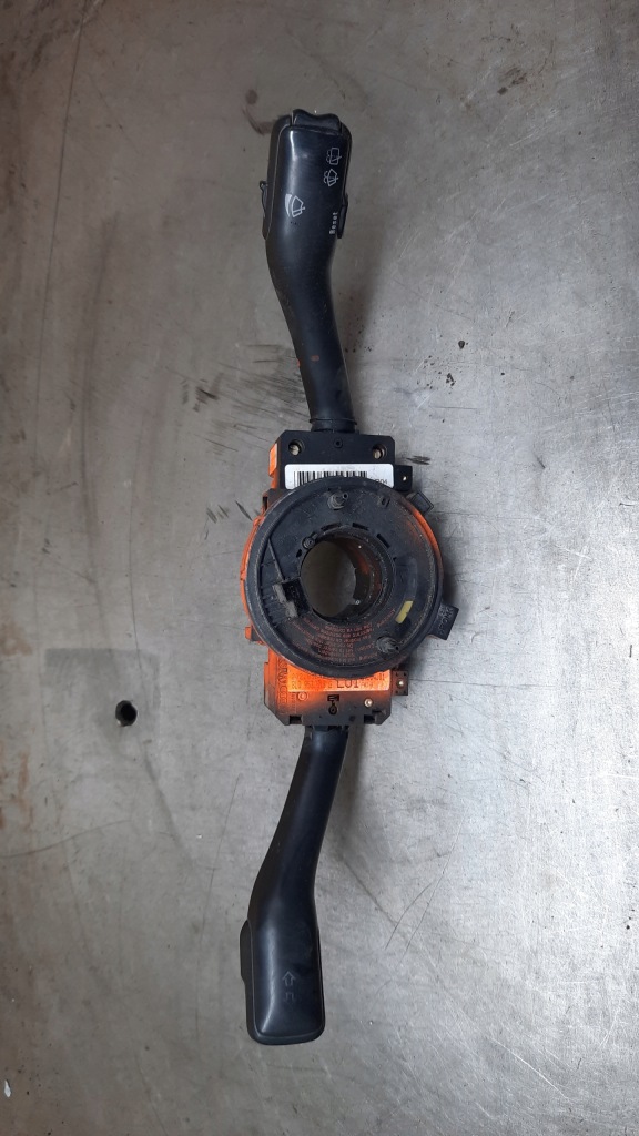 фото №1, Перемикач комбінований vw passat b5 4b0953503h