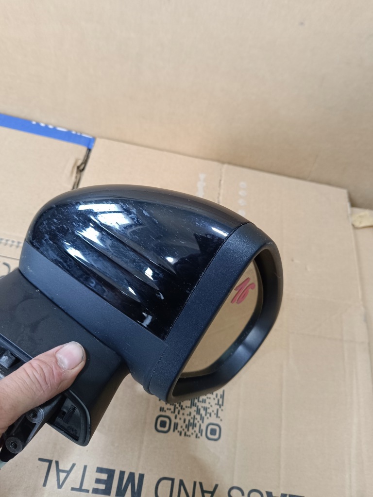 Дзеркало праве камера асистент cla w118 cala європа 16pin Зі Шроту