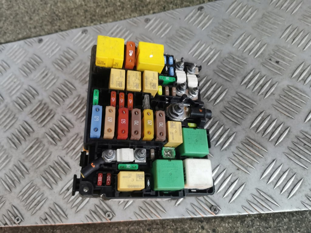 фото №1, Коробка предохранителей 9804848580 fiat doblo iii 23r