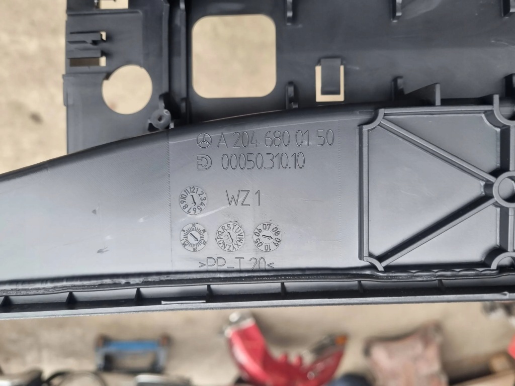 Mercedes w204 тунель середній корпус europa Зі Шроту