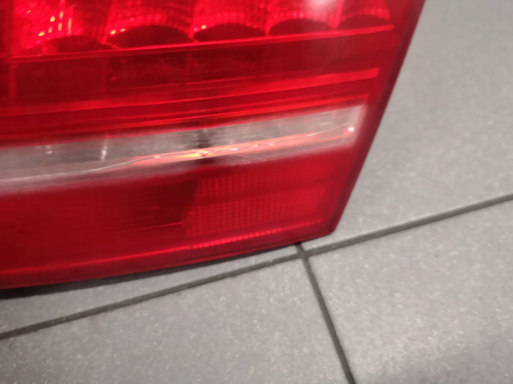 фото №8, Лампа w кришка правий задня audi a8 d3 lift 4e0945094h