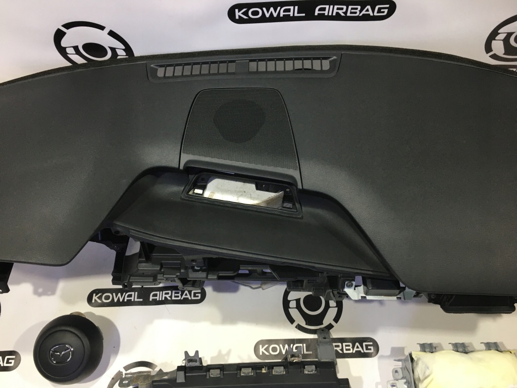 фото №4, Mazda 3 iv панель приладів консоль подушка безпеки подушки безпеки ремені