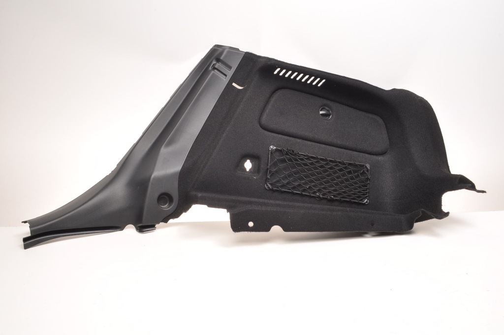 фото №1, Mercedes w176 обшивка багажника правий a1766901641