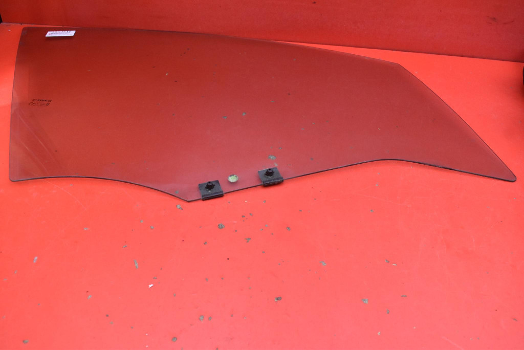 Купити Скло бічна права перед передня renault clio 4 iv 5d hb lift 16-19