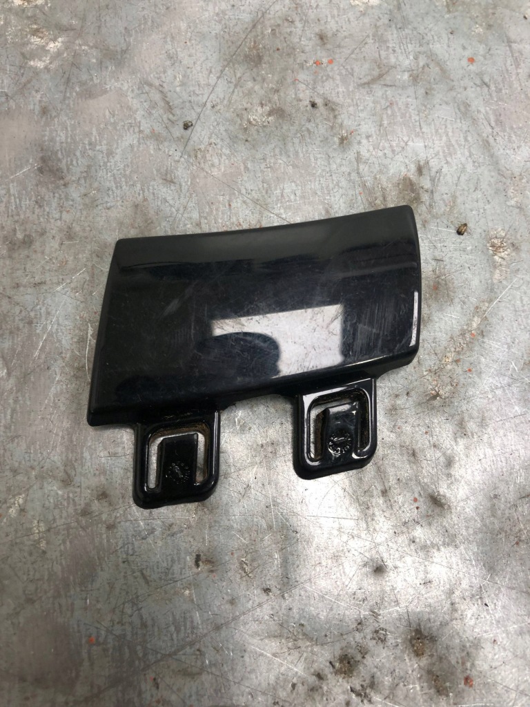 Купить Заглушка фаркоп передок  mercedes w214 a2148853904