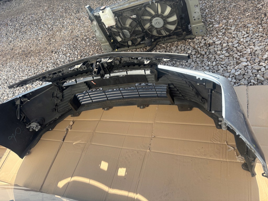 фото №5, Toyota corolla e21 sedan перед kompletny капот бампер лампи