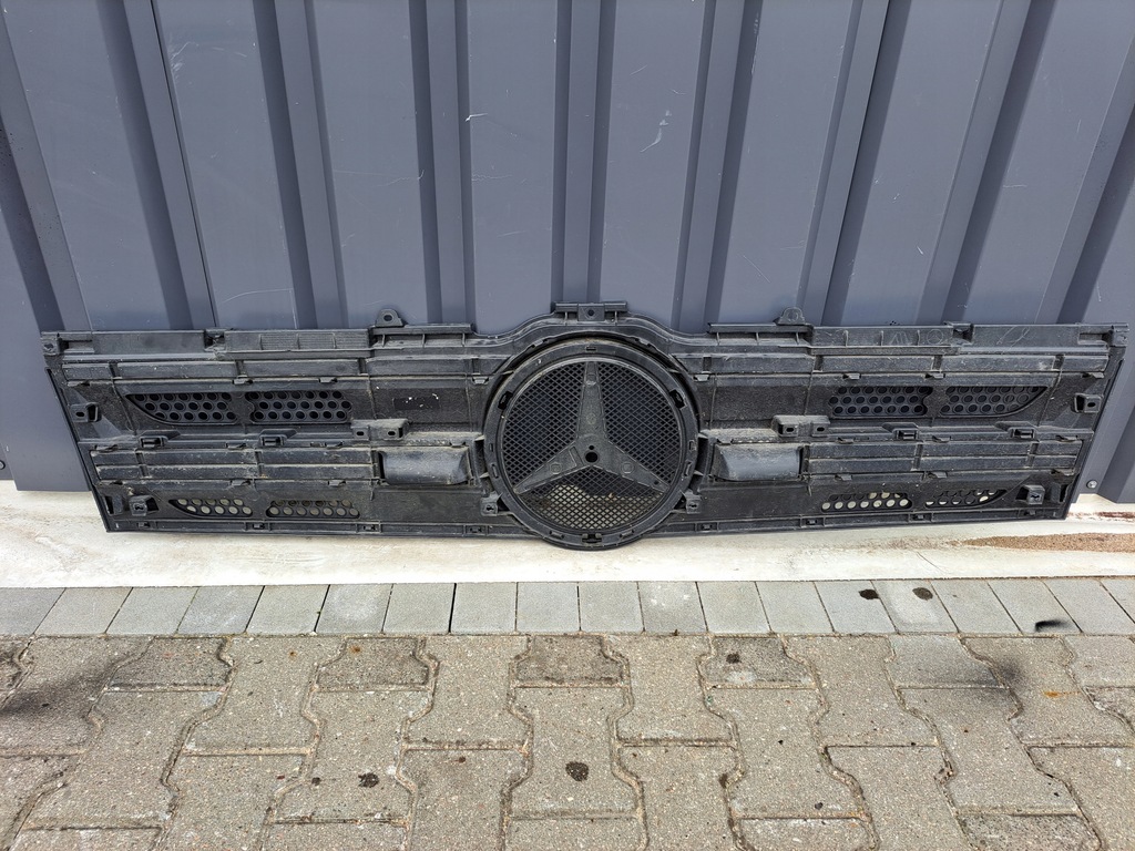 фото №1, Решётка радиатора решётка радиатора mercedes actros mp4 капот оригинал
