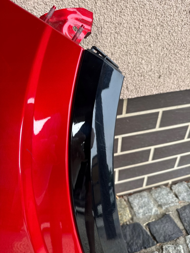 Крыло передний правый перед renault megane 5 v e-tech с Разборки