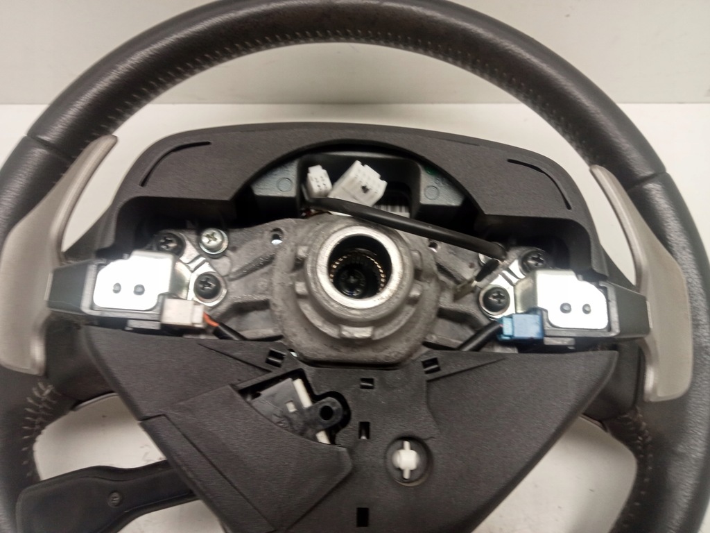 фото №11, Воздуховод подушка multi кожа лепестки переключения автоматическая коробка передач круиз-контроль toyota auris e15