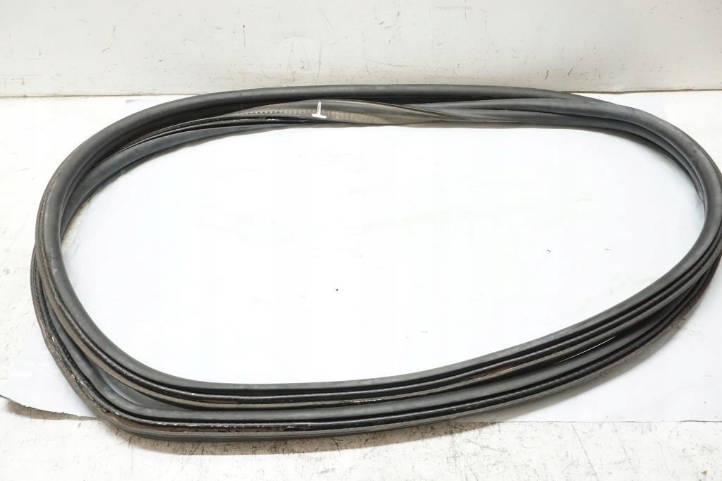 фото №1, Прокладка кришки багажника bmw 3 e91