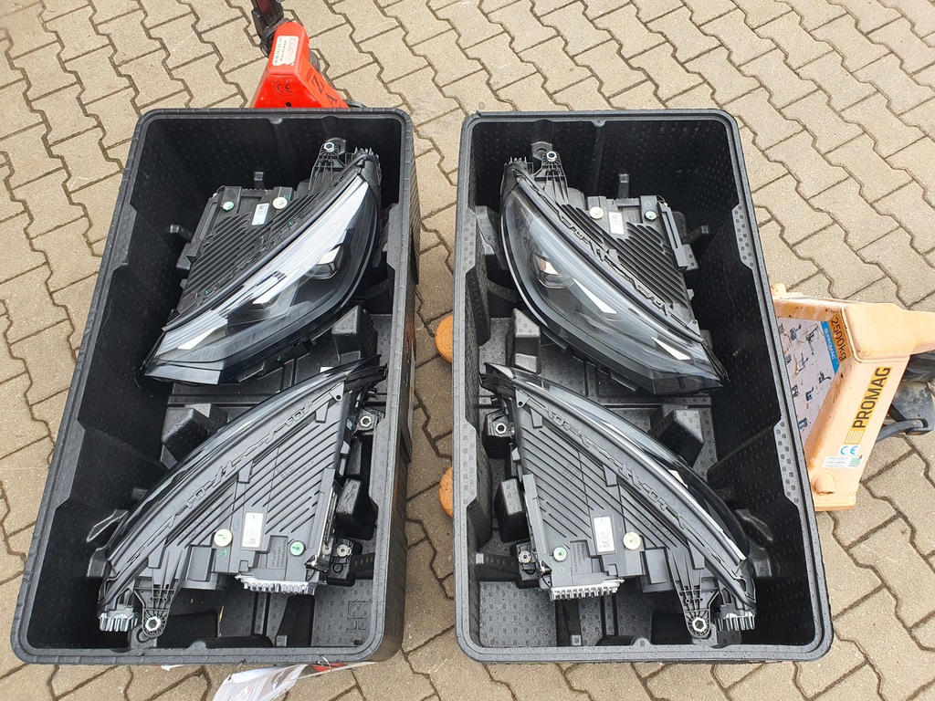 фото №9, Mercedes eqe лампа права ліва комплект digital light a2949062601 a2949062501