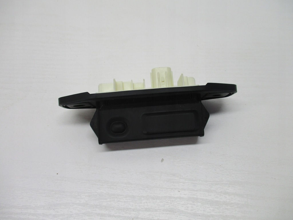 фото №1, | toyota corolla e21 kombi микровыключатель крышки ручка