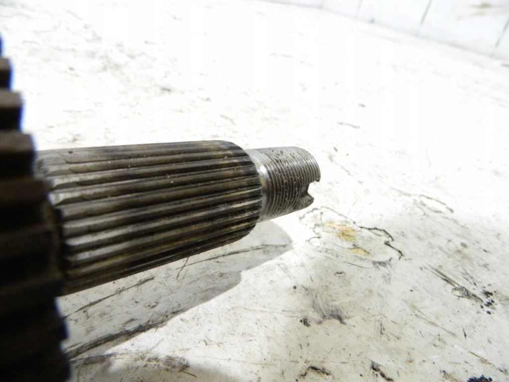 Приводной вал правая hyundai tucson 1.6 tgdi автоматическая коробка передач 4wd 15-20 Киев