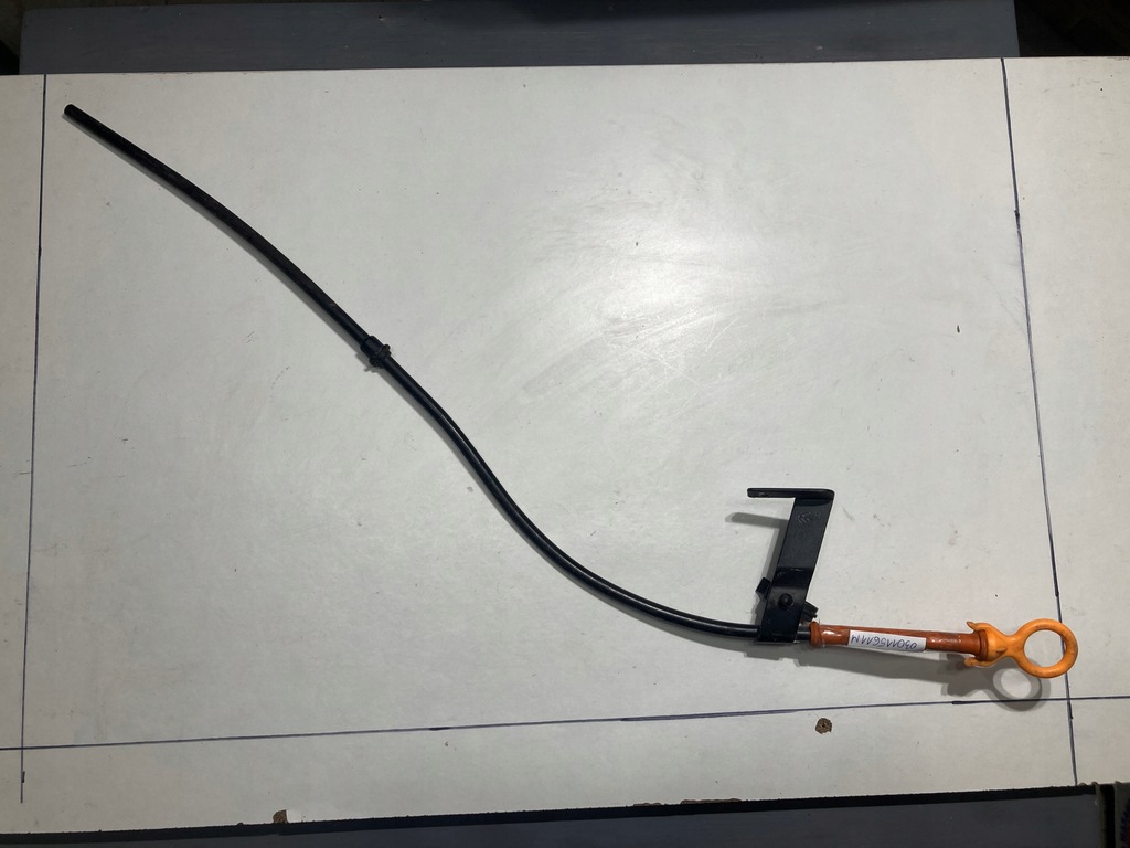 фото №1, 030115611m щуп оливи 1.0 8v polo iii arosa lupo