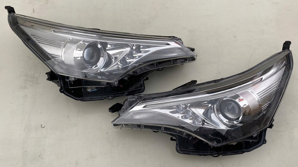 Купить Фонари перед передние led toyota avensis t27 рестайлинг  t29