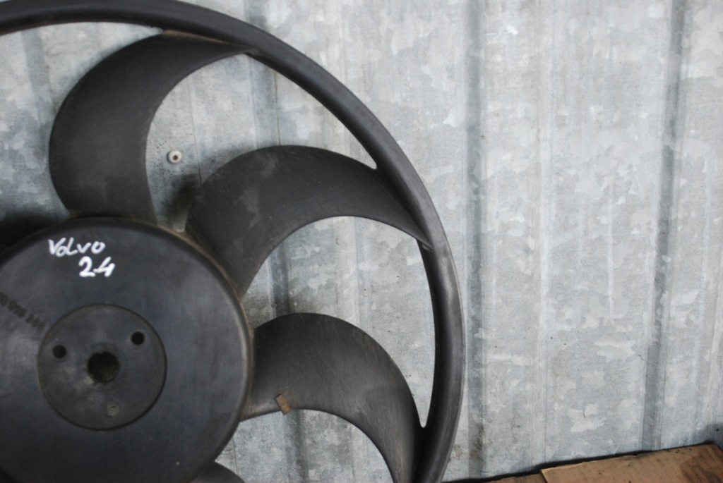 Вентилятор радіатор volvo 2.4d 3136613286 в Україні