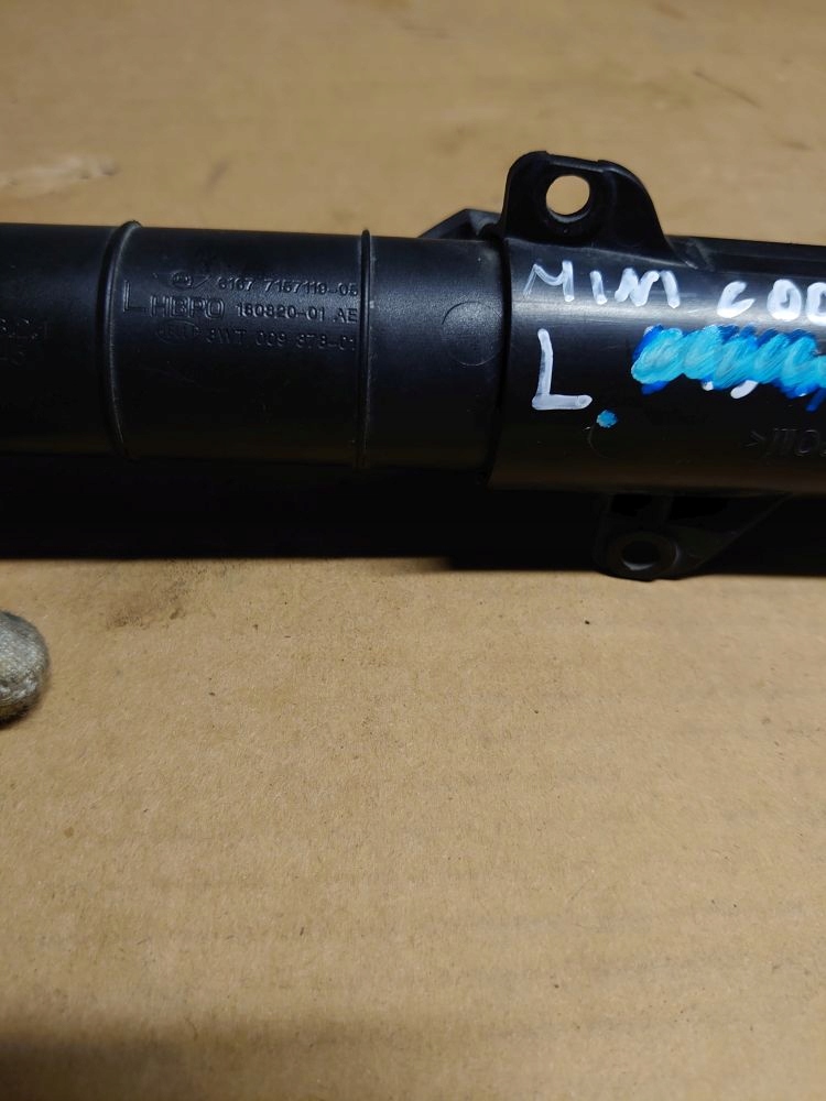 фото №4, Омыватель лампы заглушка правый mini cooper r56