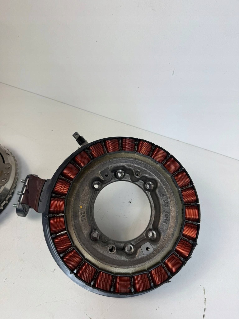 фото №6, Volvo v60 ii t8 2022 генератор 31491811 сцепление двигатель