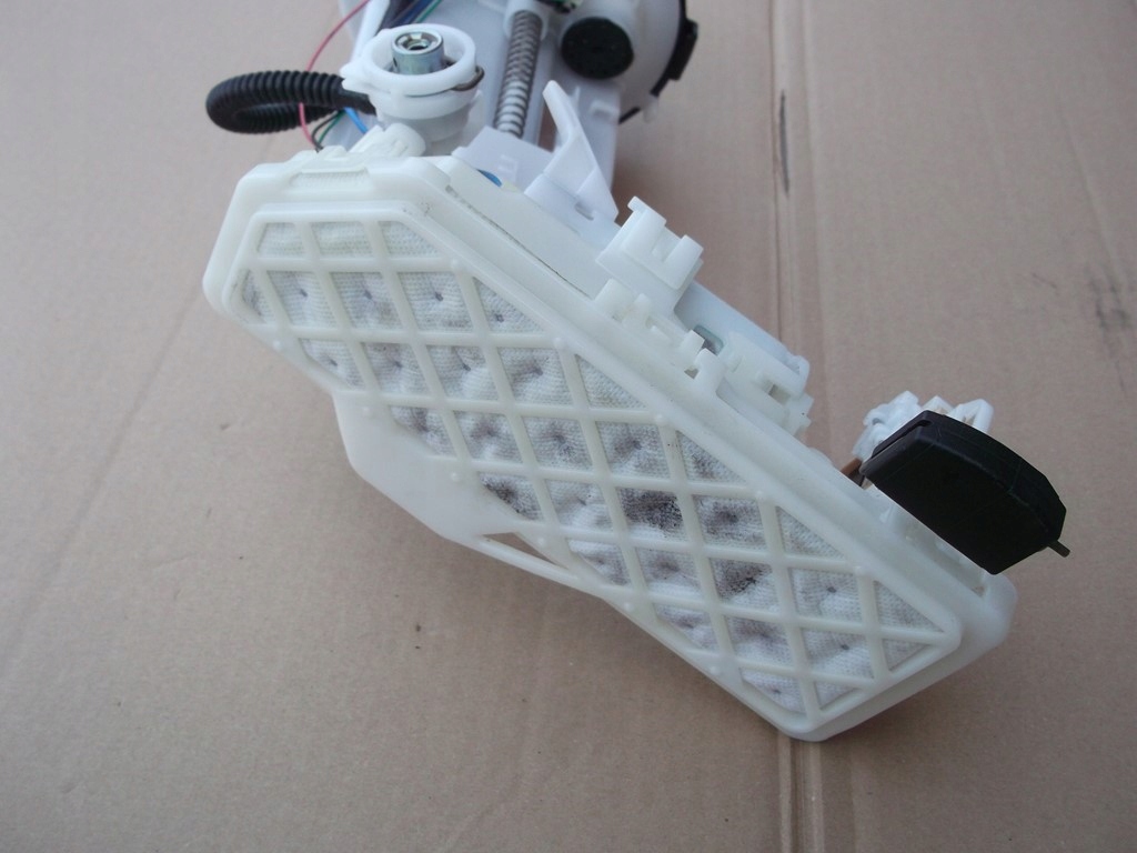 фото №5, Toyota prius iv 1,8 насос пального