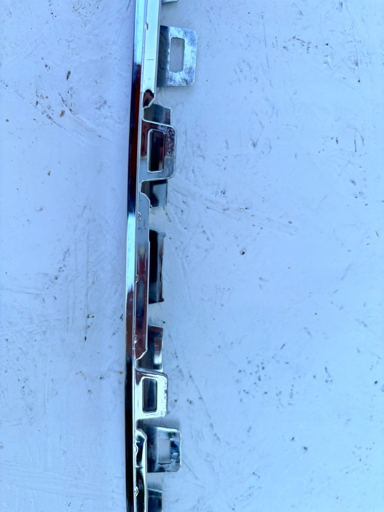 фото №4, Tiguan ii молдинг хром бампера задняя 5na853835