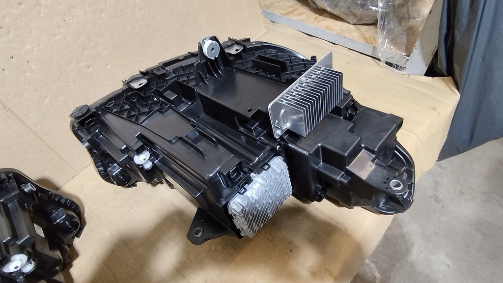 фото №8, Лампа bmw x1 u11 full led usa czarna black левая правая 5a9a241 5a9a242 - 01