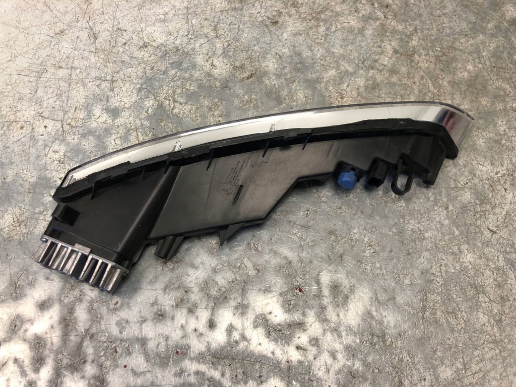 Фара поворотник led drl правый porsche cayenne 7p5941182j Киев