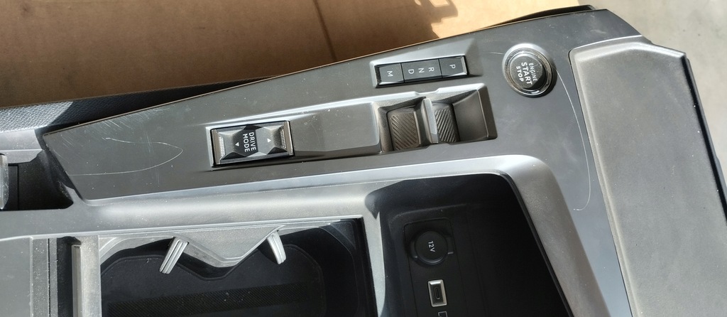 фото №4, Тунель середній перемикачі peugeot 308 iii t10 kompletny