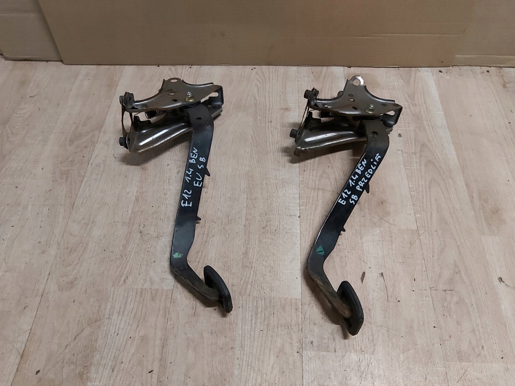 фото №1, Toyota corolla e12 педаль сцепления механическая коробка передач 1,4 1,6