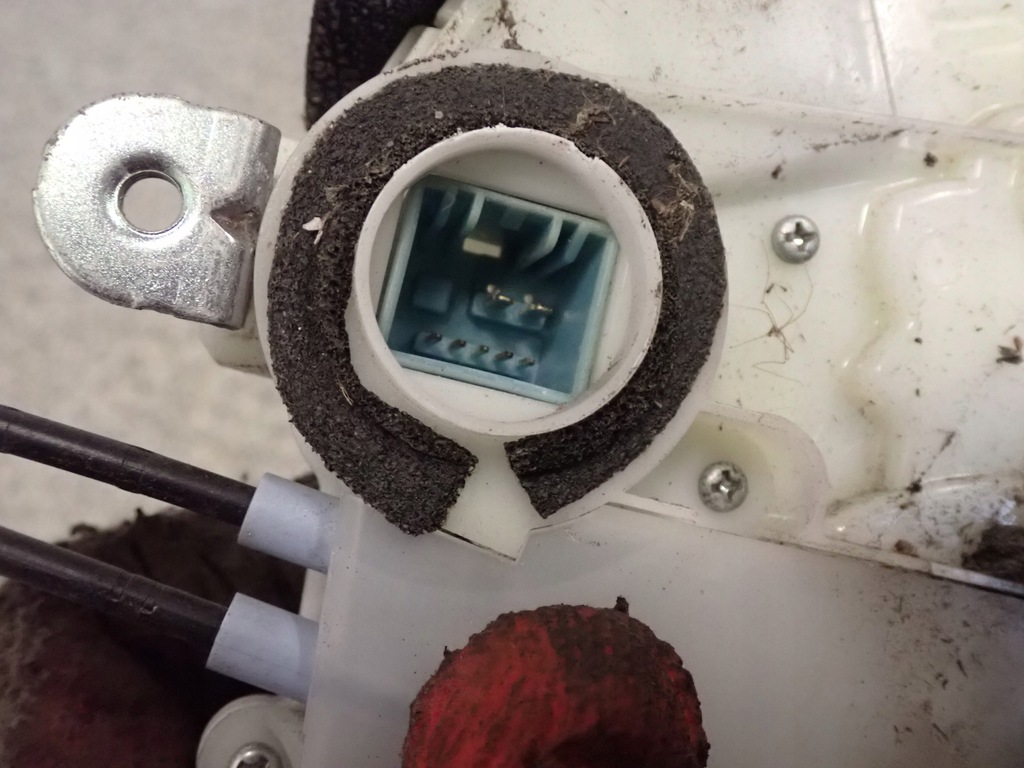 фото №4, Honda civic viii 4d 06-12 замок дверь задний правый