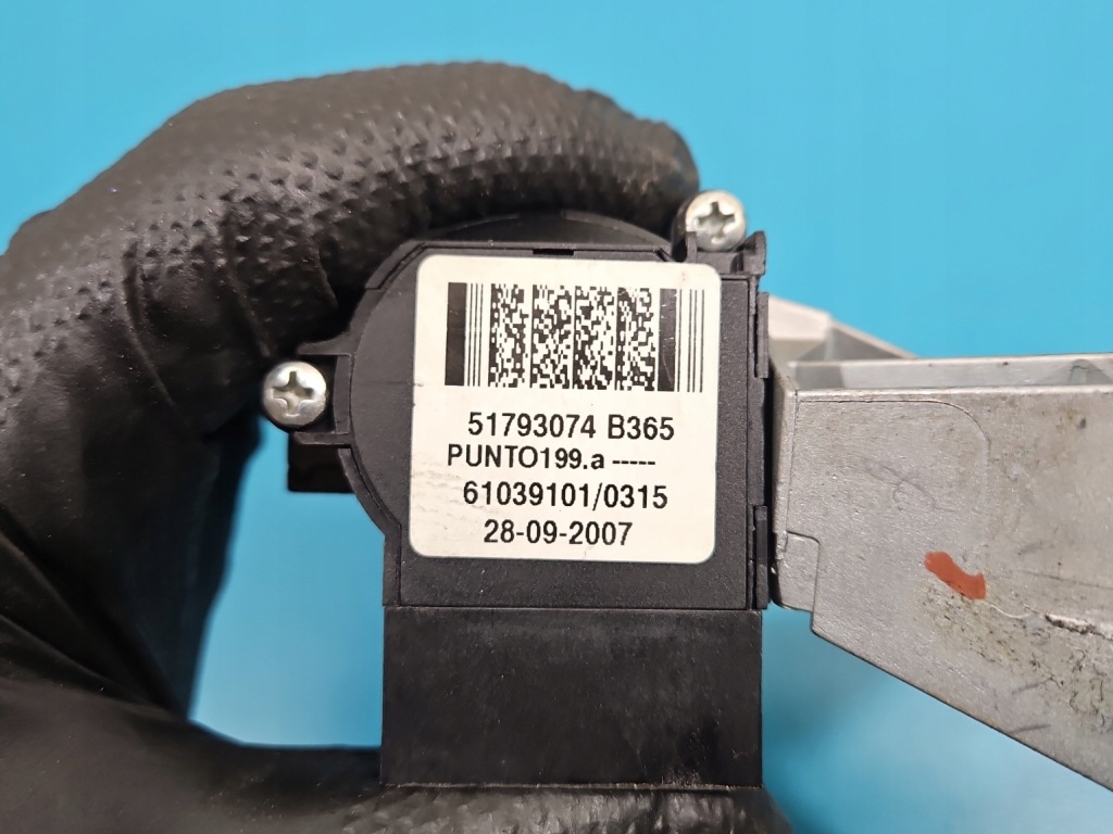 Блок керування двигуна набір iaw 5sf3.m2 51798651 fiat grande punto 1.4 8v Оригінал