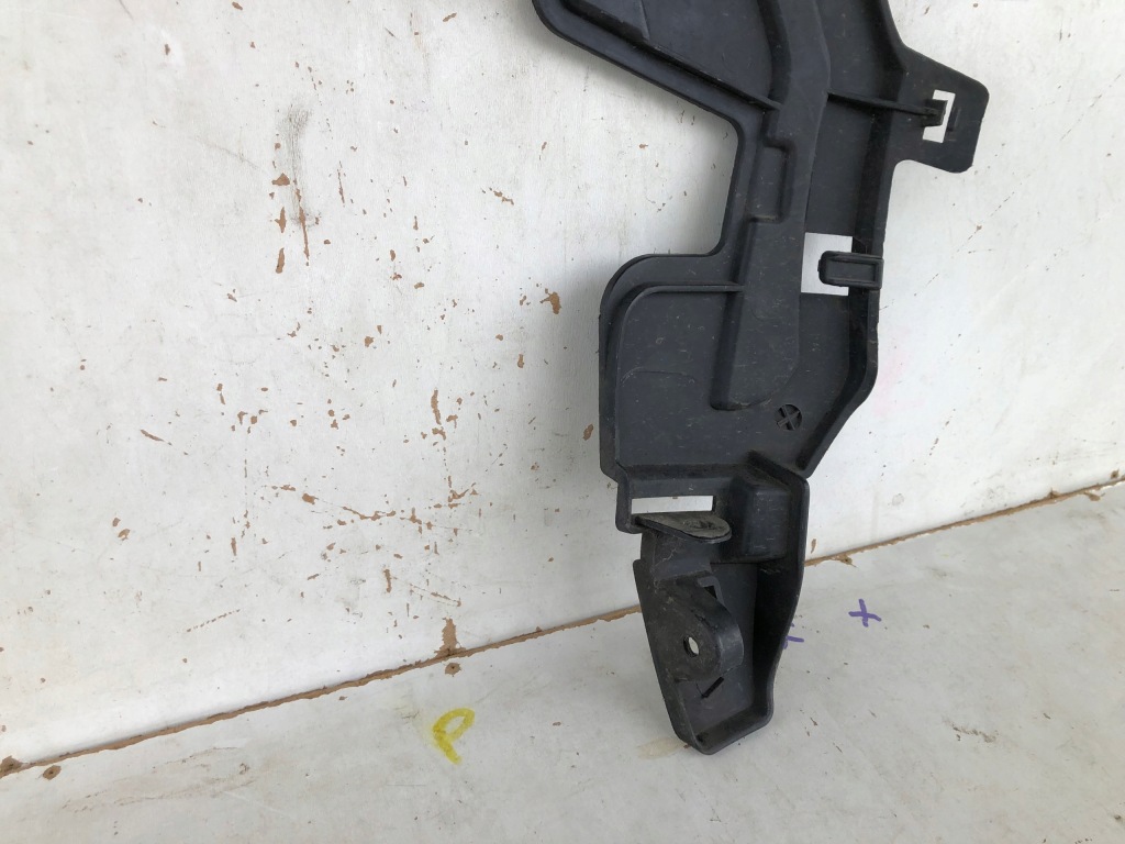 Mercedes eqc направляющая бампера перед Цена