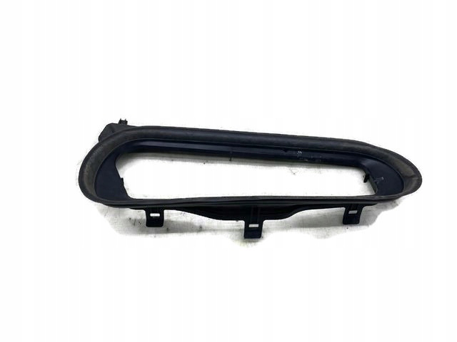 фото №1, Volvo v60 ii решітка рамка жабо 31383079