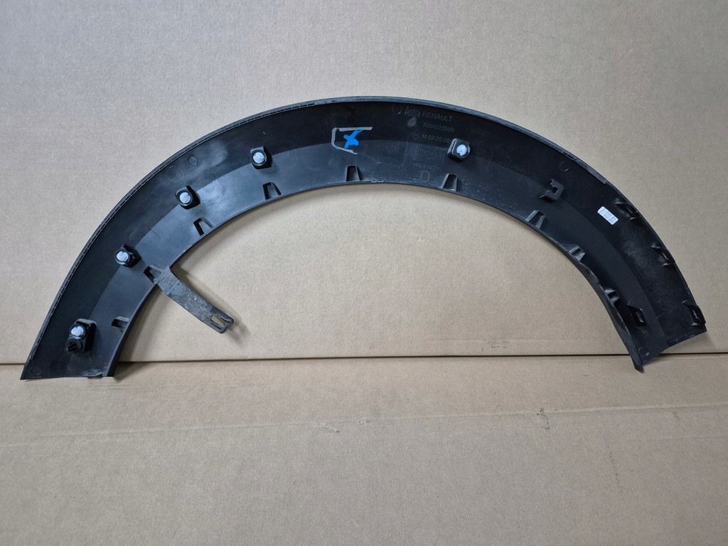 фото №8, Dacia jogger молдинг na крила задній задня правий