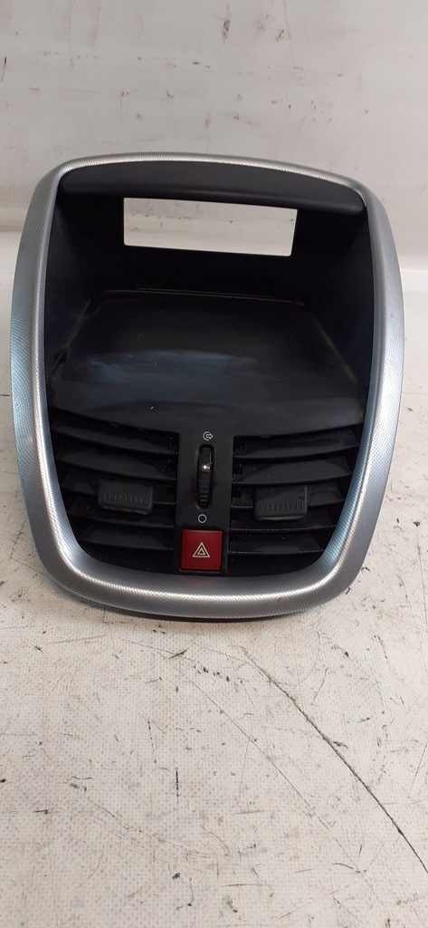 фото №1, Панель решітка обдув peugeot 207 аварійна