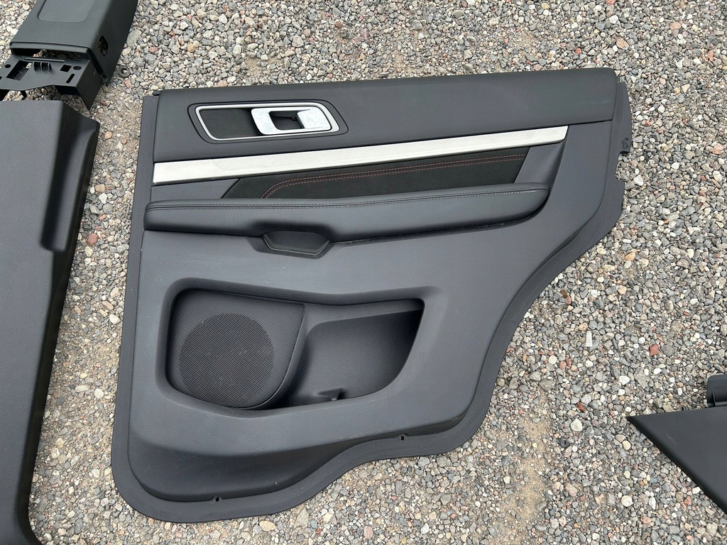 фото №10, Сиденья заднее сиденье обшивки стойки салон кожа комплект ford explorer v 2016-19