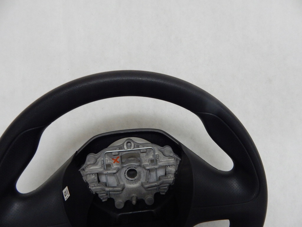 фото №5, Peugeot 208 2008 - повітропровід стан bdb