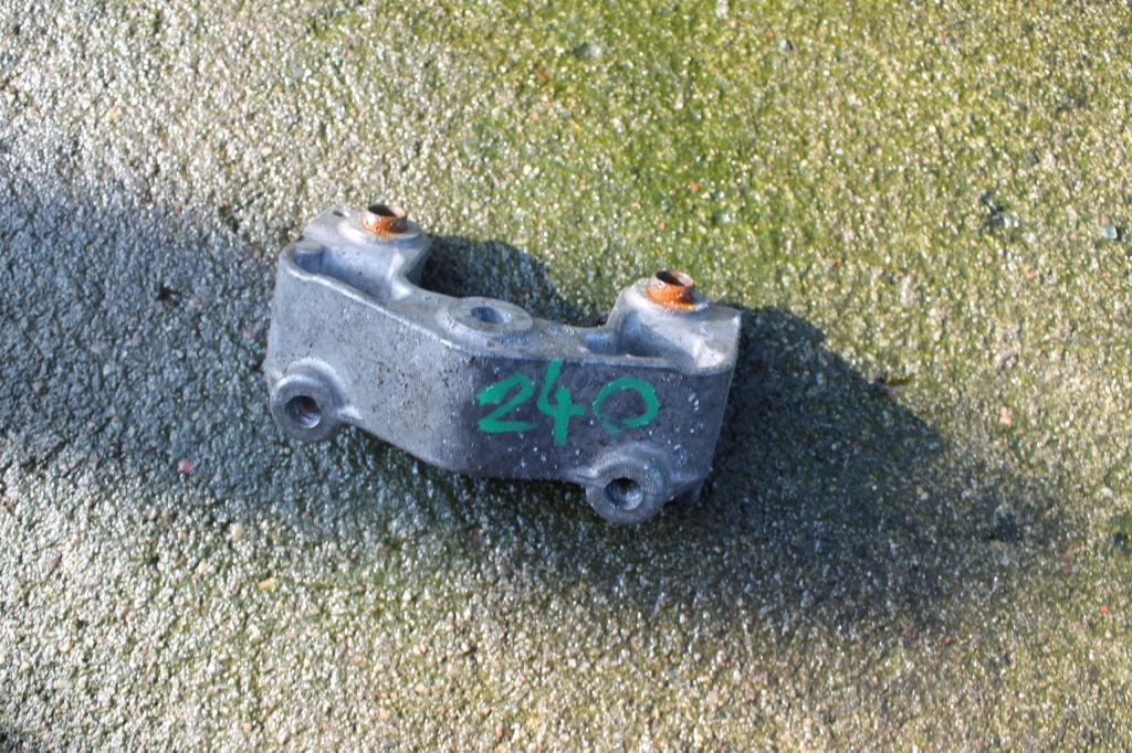 Купить 240. кронштейн кронштейн mercedes a6082200100