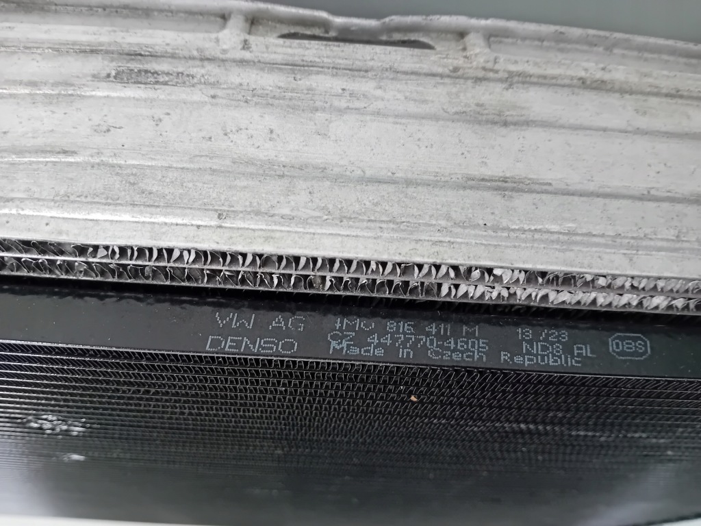 Audi rsq8 urus bentayga радиатор воды кондиционера в Украине