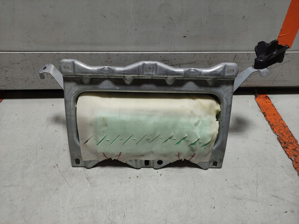 фото №1, Ford focus mk2 lift подушка воздушная пассажира w панель 2007-2011